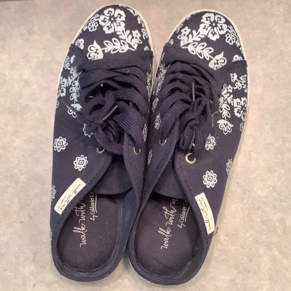 Slip on sneakers